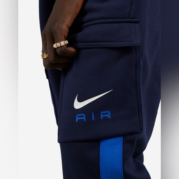 Nike Air Men’s Cargo Fleece Trousers Sz Med - Picture 3 of 12